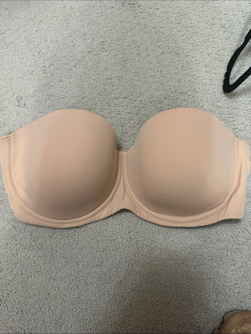 Skims Strapless Nude Smooth Bra